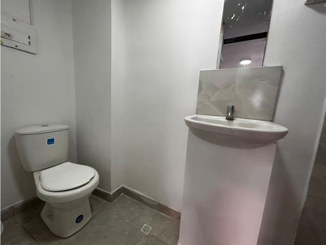 Local en arriendo en Florida Nueva, Medellín, 25 m² · foto 7 de 7