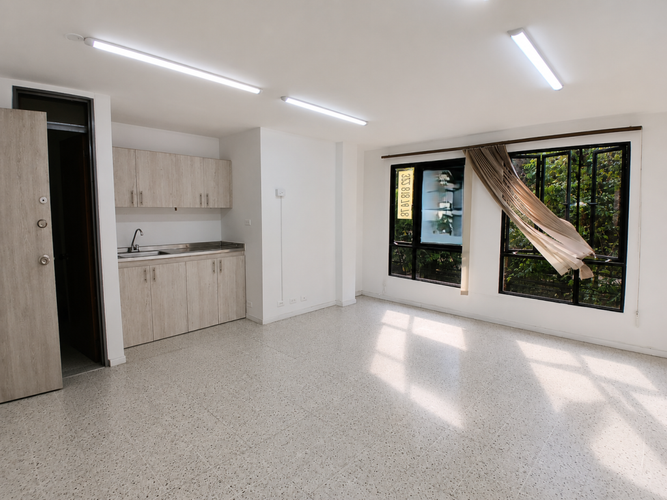 Oficina en arriendo en Suramericana, Medellín, 24 m² · foto 2 de 6