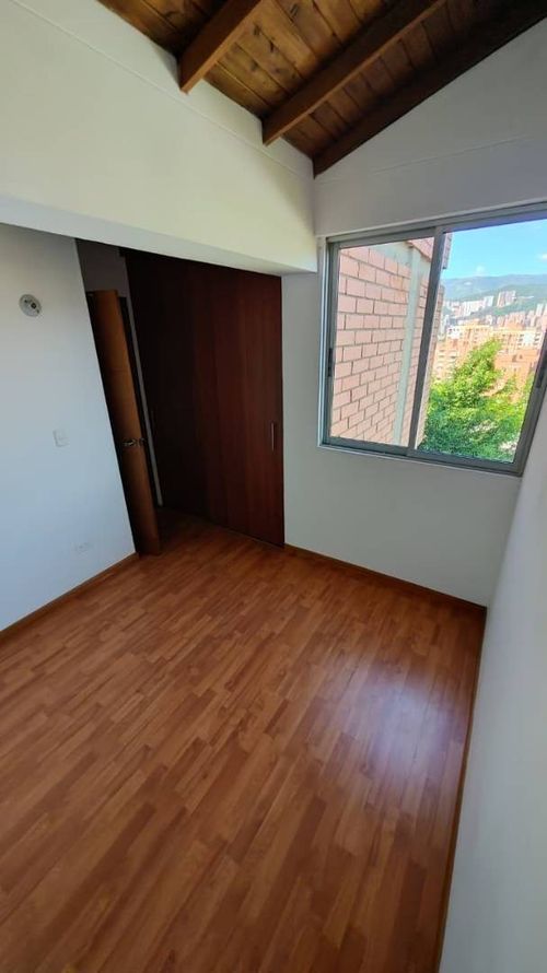 Apartamento de 3 alcobas en arriendo en Belén, Medellín, 70 m² · foto 18 de 20