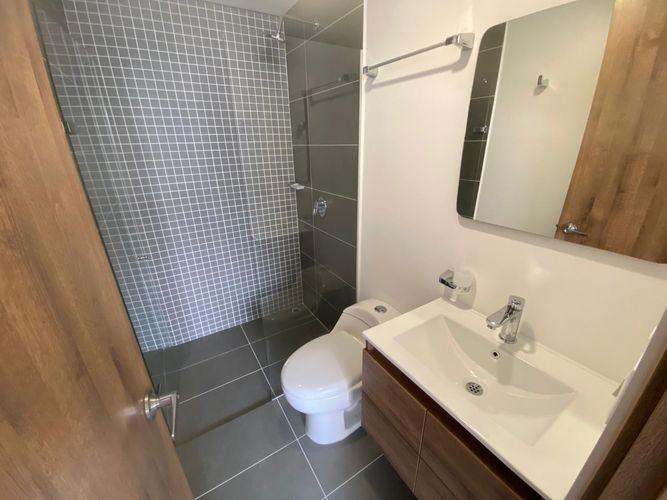 Apartamento de 3 alcobas en arriendo en Camino Verde, Envigado, 75 m² · foto 11 de 12
