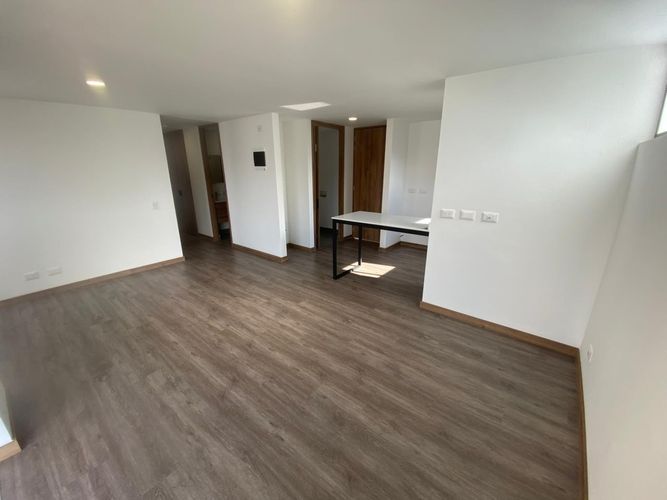 Apartamento de 3 alcobas en arriendo en Camino Verde, Envigado, 75 m² · foto 4 de 12