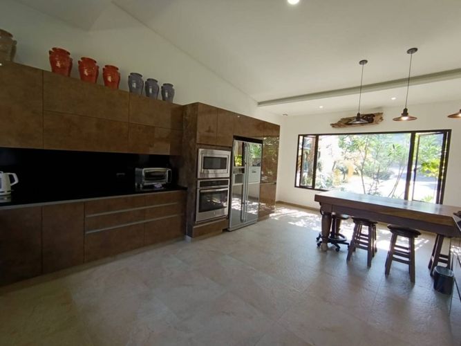 Casa de 4 alcobas en venta en Las Palmas, Medellín, 555 m² · foto 7 de 24