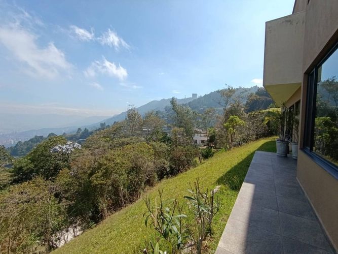 Casa de 4 alcobas en venta en Las Palmas, Medellín, 555 m² · foto 15 de 24