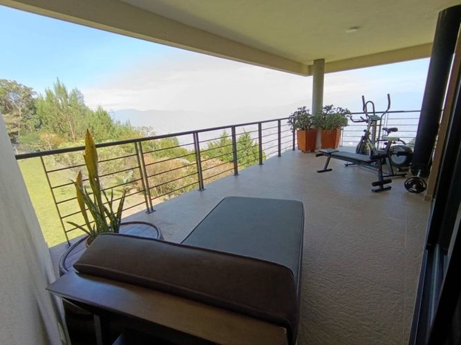 Casa de 4 alcobas en venta en Las Palmas, Medellín, 555 m² · foto 23 de 24