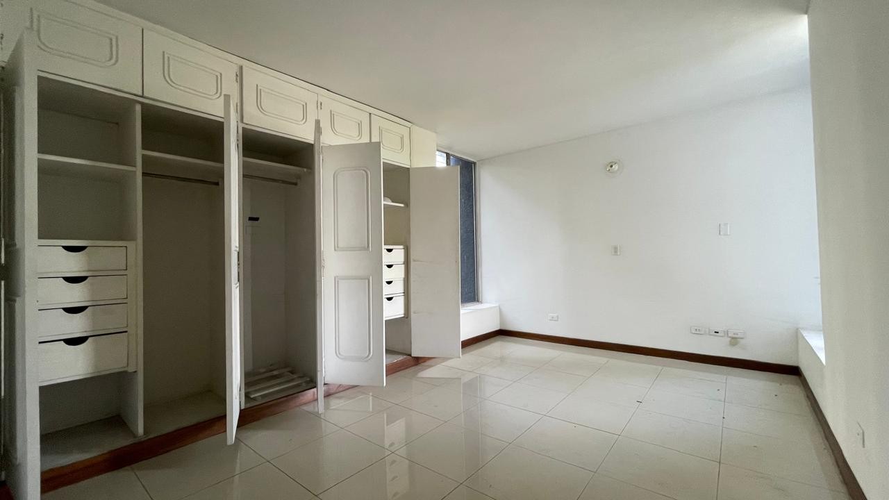Apartamento en venta en Urbanizacion Diamante Ii Etapa, Bucaramanga · foto 4 de 13