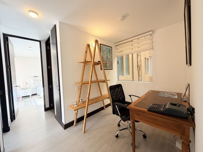 Apartamento de 3 alcobas en venta en Zuria, Madrid, 84 m² · foto 11 de 16