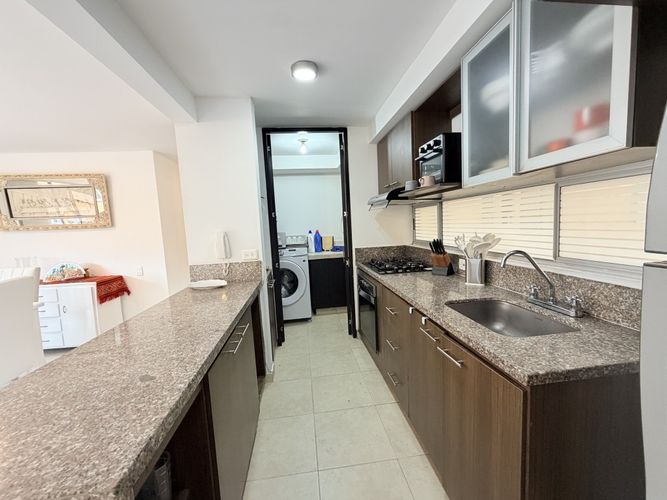 Apartamento de 3 alcobas en venta en Zuria, Madrid, 84 m² · foto 5 de 16