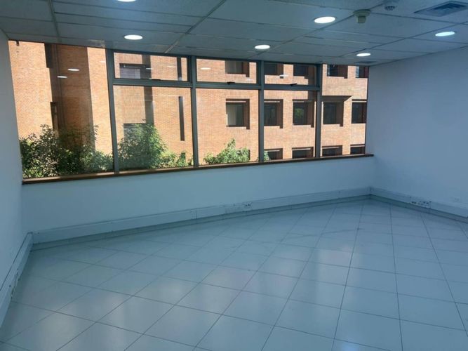 Oficina en arriendo en La Florida, Medellín, 65 m² · foto 2 de 19