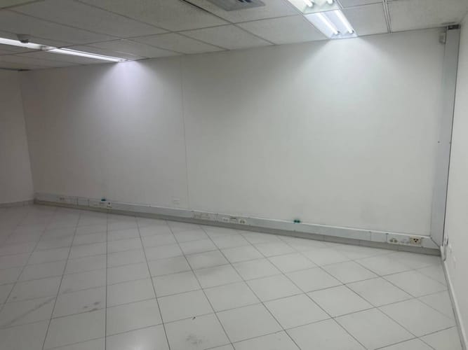 Oficina en arriendo en La Florida, Medellín, 65 m² · foto 8 de 19