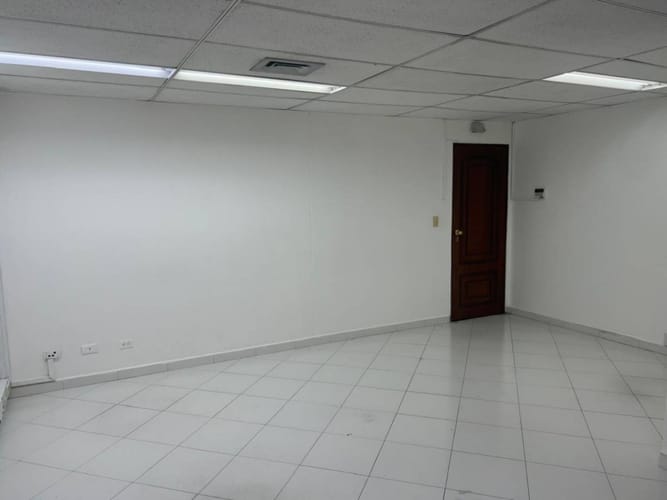 Oficina en arriendo en La Florida, Medellín, 65 m² · foto 11 de 19