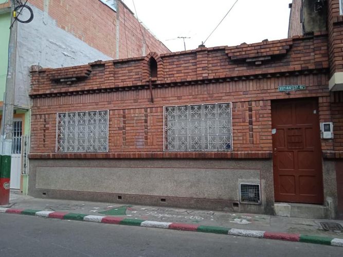 Casa de 4 alcobas en venta en Villa Mayor, Bogotá, 180 m² · foto 2 de 10