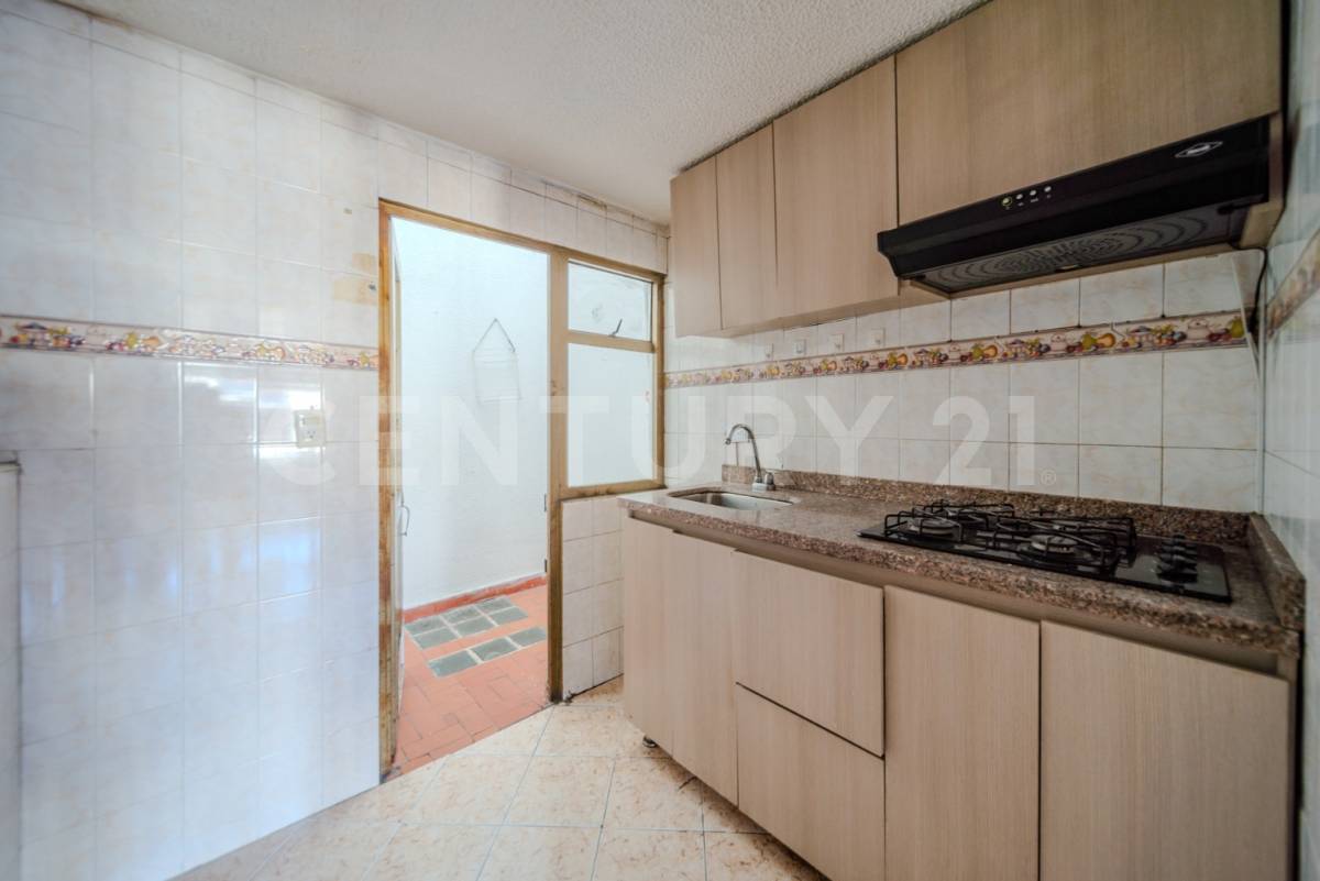 Casa en venta en Engativá, Bogotá · foto 4 de 15