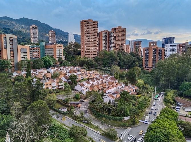 Oficina en arriendo en El Tesoro, Medellín, 34 m² · foto 2 de 20