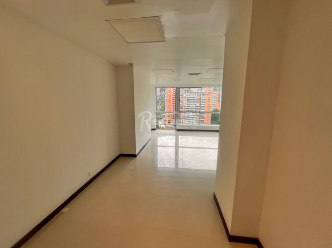 Oficina en arriendo en El Tesoro, Medellín, 34 m² · foto 8 de 20