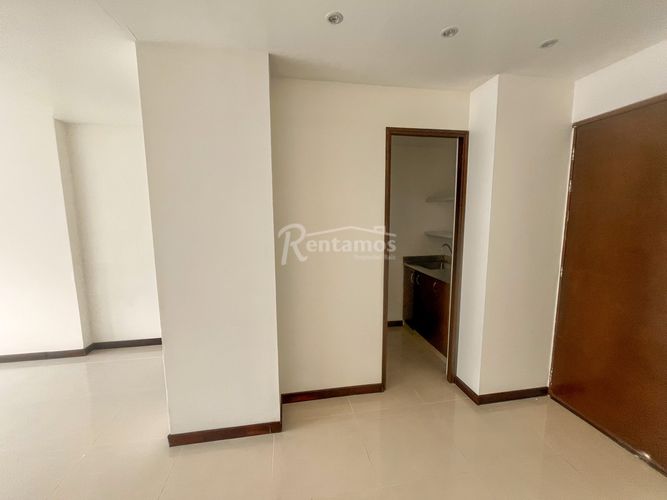 Oficina en arriendo en El Tesoro, Medellín, 34 m² · foto 13 de 20