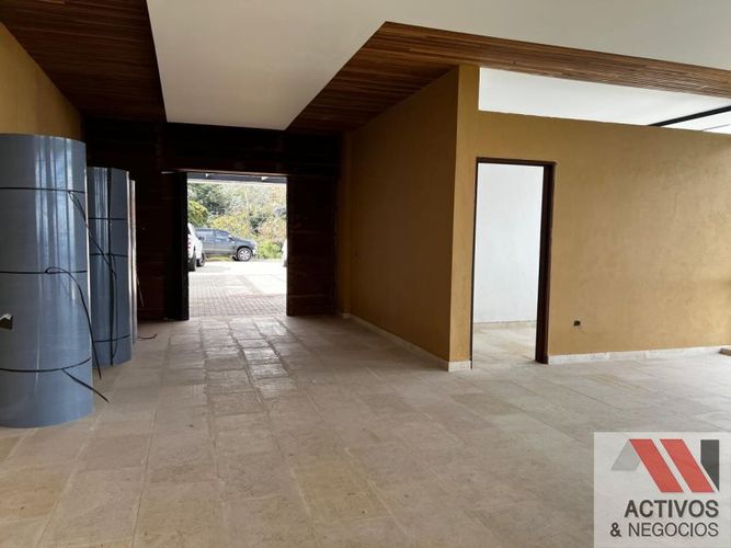 Casa de 5 alcobas en venta en El Poblado, Medellín · foto 7 de 20