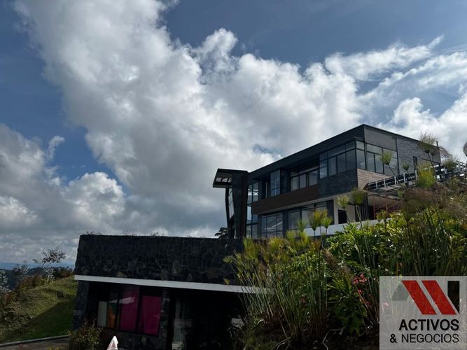 Casa de 5 alcobas en venta en El Poblado, Medellín · foto 20 de 20
