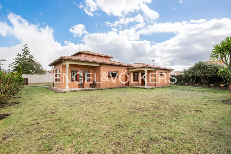 Casa de 4 alcobas en venta en La Estrella, Chía, 390 m² · foto 16 de 16