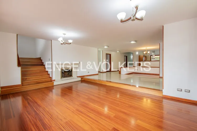 Casa de 4 alcobas en venta en La Estrella, Chía, 390 m² · foto 3 de 16