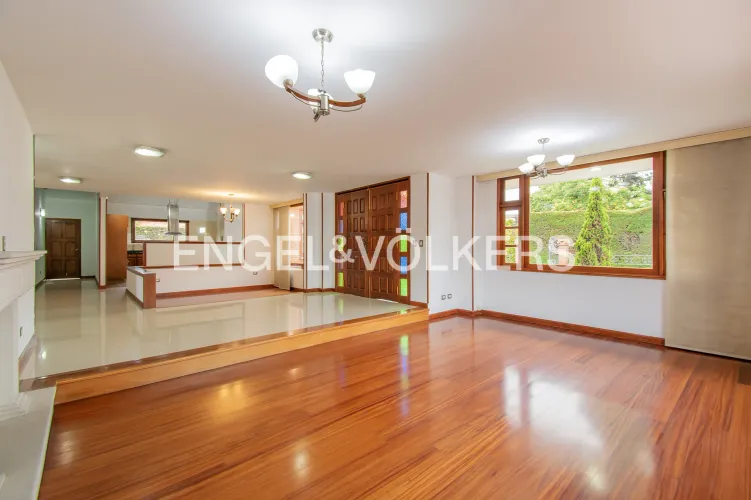 Casa de 4 alcobas en venta en La Estrella, Chía, 390 m² · foto 2 de 16