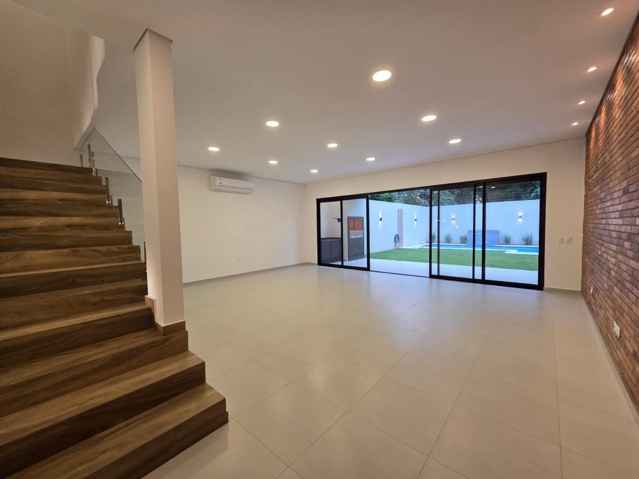 Alquilo Duplex a estrenar con piscina en Bo. Villa Adela, Luque. — foto 2