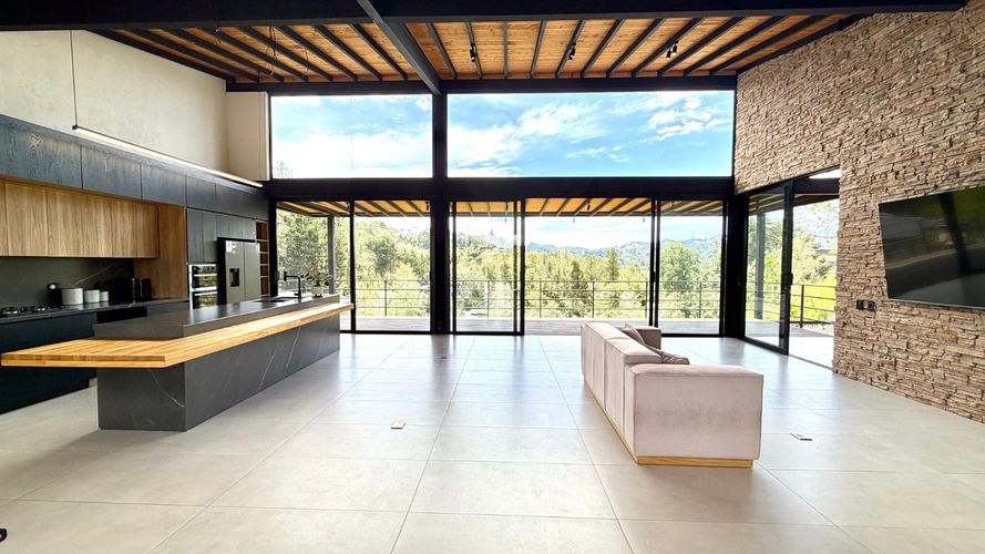 Casa de 5 alcobas en venta en Pantanillo, El Retiro · foto 2 de 20