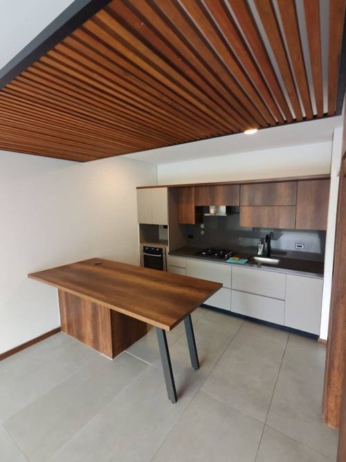 Apartamento de 2 alcobas en arriendo en El Poblado, Medellín, 80 m² · foto 3 de 15
