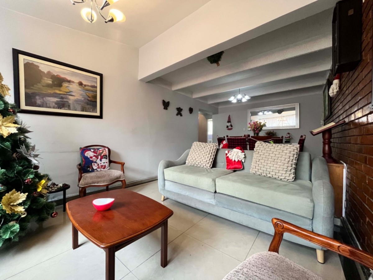 Casa en venta en Castilla, Bogotá · foto 6 de 24