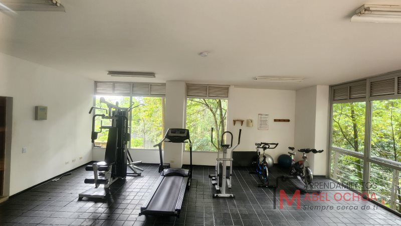 Apartamento en arriendo en Uribe Angel, Envigado · foto 21 de 24