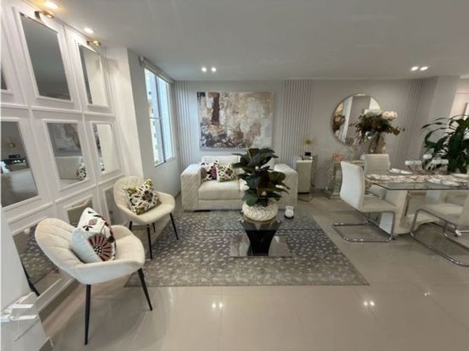 Casa de 3 alcobas en venta en El Castillo, Jamundí, 240 m² · foto 8 de 24