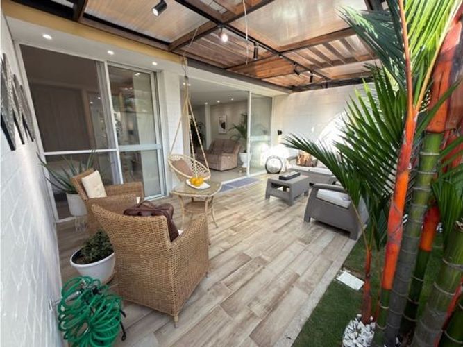 Casa de 3 alcobas en venta en El Castillo, Jamundí, 240 m² · foto 4 de 24