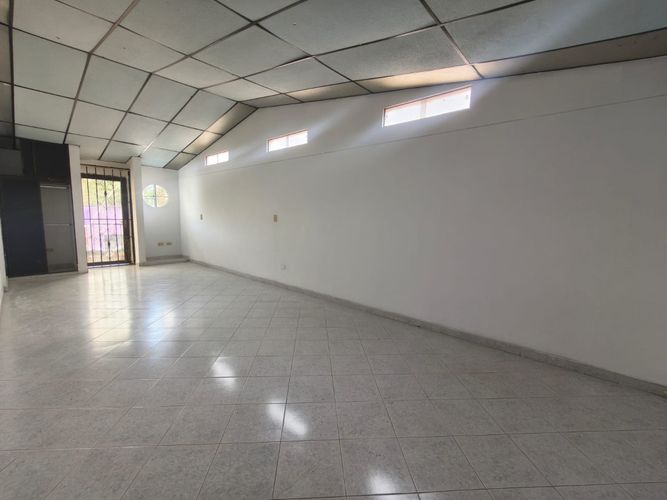 Casa de 7 alcobas en arriendo en La Estacion, Jamundí, 640 m² · foto 4 de 20