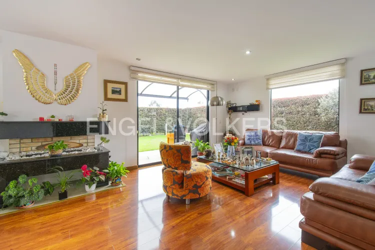 Casa de 4 alcobas en venta en Las Mercedarias, Chía, 329 m² · foto 3 de 20