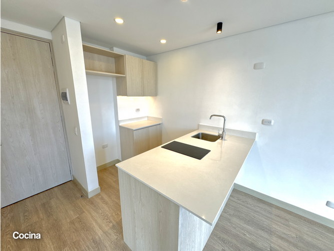 Apartaestudio en venta en Quinta Paredes, Bogotá, 34 m² · foto 2 de 13