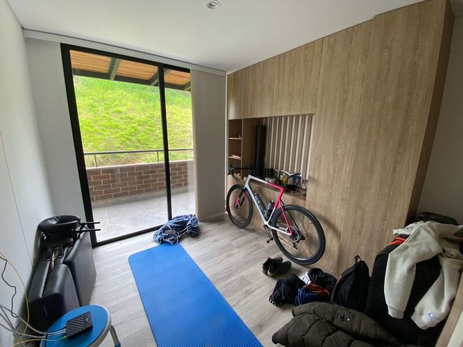 Apartamento de 2 alcobas en venta en Santa Elena, El Retiro, 75 m² · foto 10 de 13