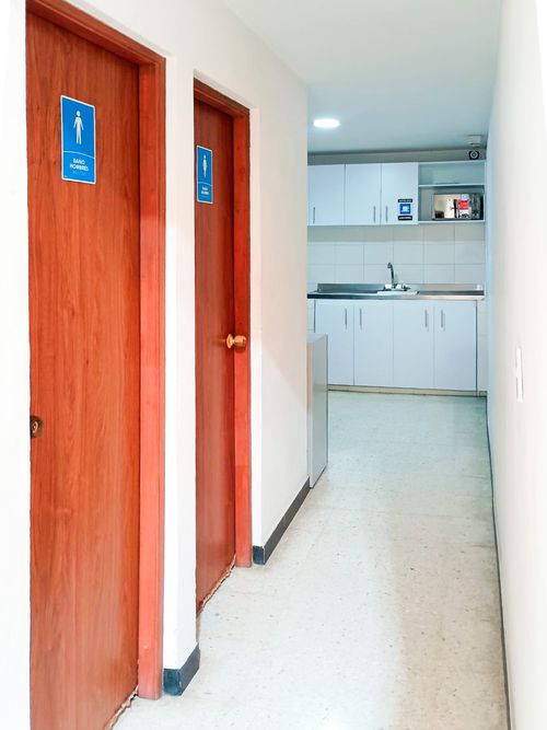 Local en venta en Prados Del Norte, Cali, 450 m² · foto 12 de 17
