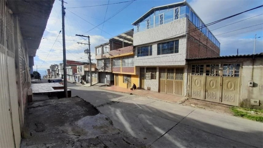 Casa en venta en La Nueva Gloria, Bogotá · foto 4 de 22