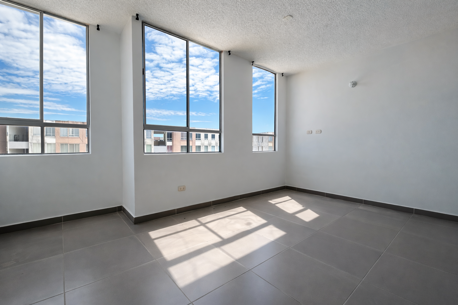 Apartamento en venta en Cr Mapire Hd. Rosablanca, Villavicencio · foto 2 de 13