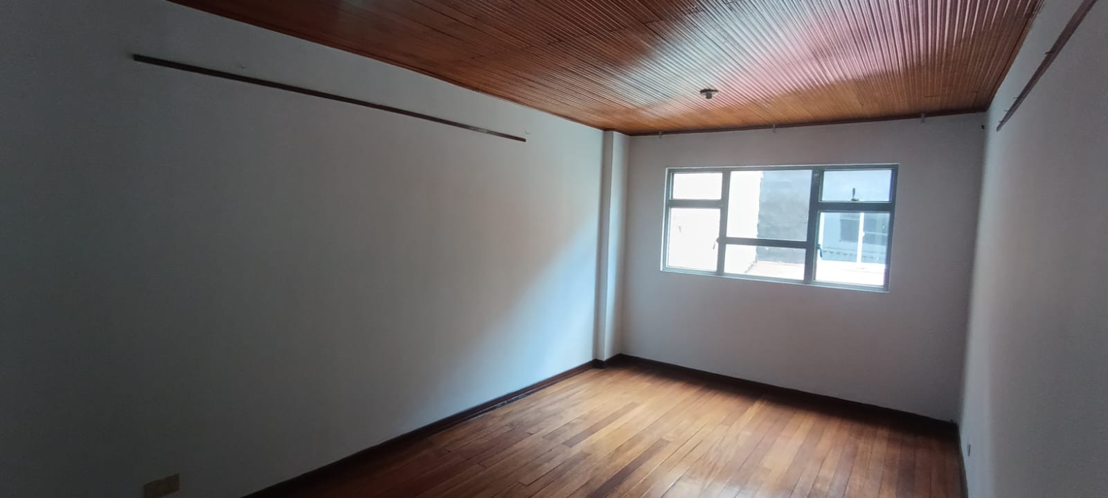 Casa en venta en Bellavista Occidental, Bogotá · foto 4 de 16