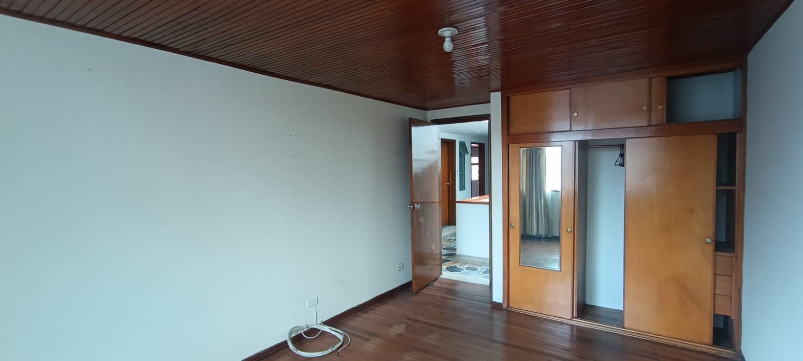 Casa en venta en Bellavista Occidental, Bogotá · foto 7 de 16