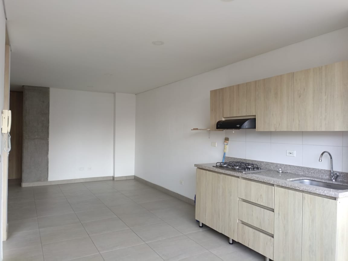 Apartamento en arriendo en Belén, Medellín · foto 5 de 13