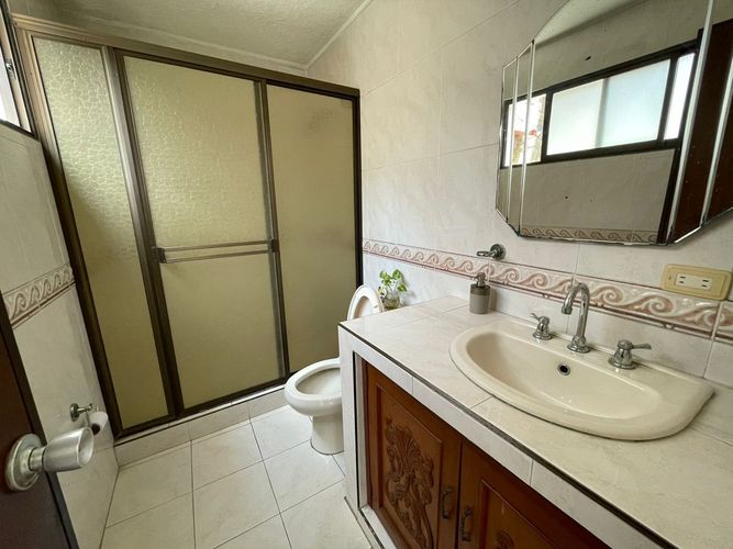 Casa de 4 alcobas en venta en El Bosque, Cali, 407 m² · foto 18 de 24