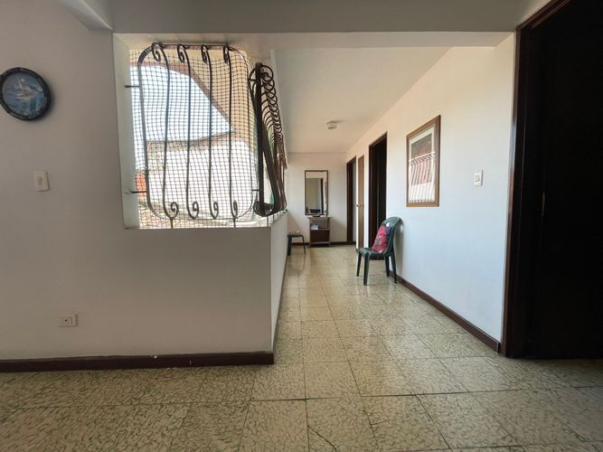 Casa de 4 alcobas en venta en El Bosque, Cali, 407 m² · foto 21 de 24