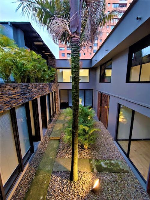 Casa de 1 alcoba en venta en Santa Ana, Bogotá, 789 m² · foto 2 de 24