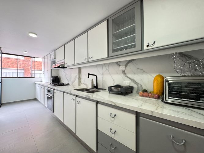 Apartamento de 3 alcobas en venta en Chico Norte, Bogotá, 120 m² · foto 11 de 24