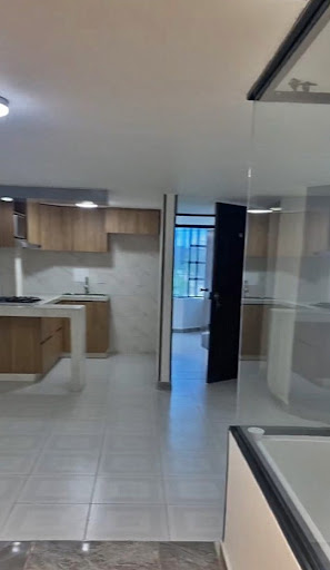 Casa en venta en El Vergel, Bogotá · foto 3 de 9