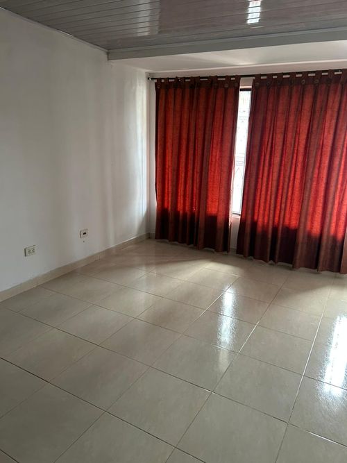 Casa de 4 alcobas en venta en Ciudad Los Alamos, Cali, 75 m² · foto 3 de 3