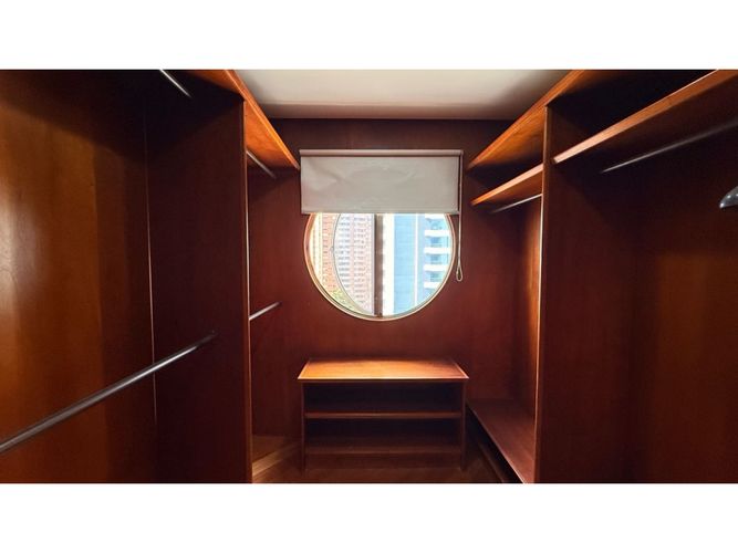 Apartamento de 3 alcobas en venta en El Diamante No. 2, Medellín, 216 m² · foto 20 de 24