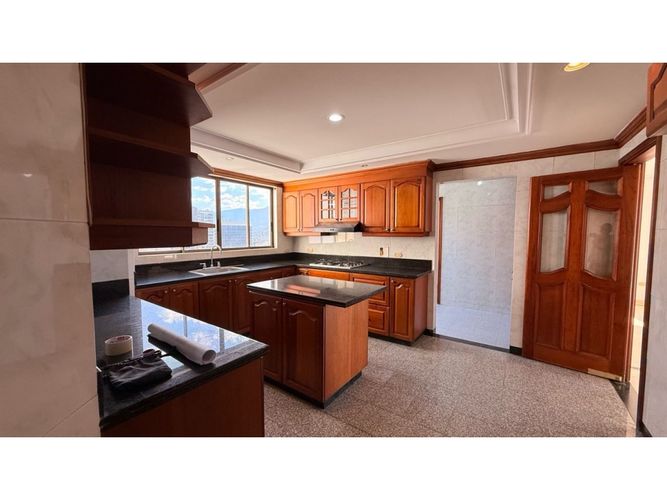 Apartamento de 3 alcobas en venta en El Diamante No. 2, Medellín, 216 m² · foto 24 de 24