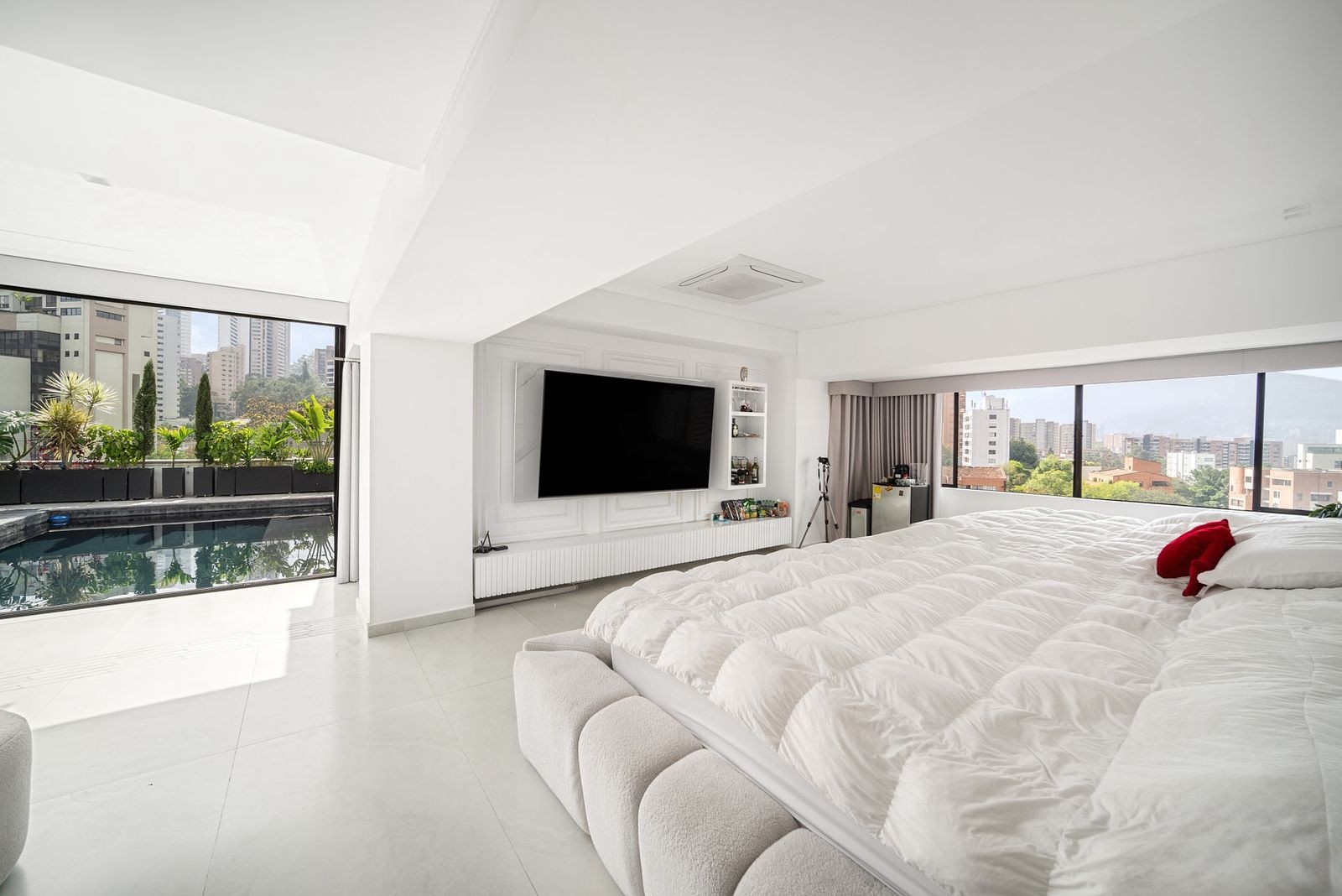 Apartamento en venta en El Poblado, Medellín · foto 16 de 24
